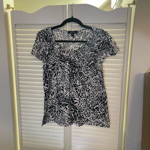 Black and White Ruffled Graphic Blouse